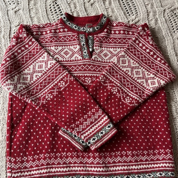 Women’s LL Bean Sweater Medium Red Beige Green Wool Buttons - Picture 2 of 14